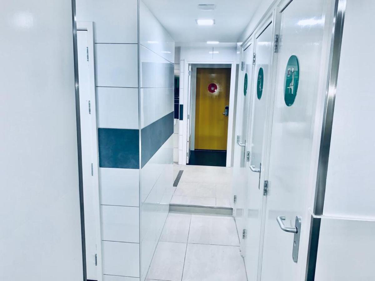 The White Tulip Hostel Amsterdam Bagian luar foto