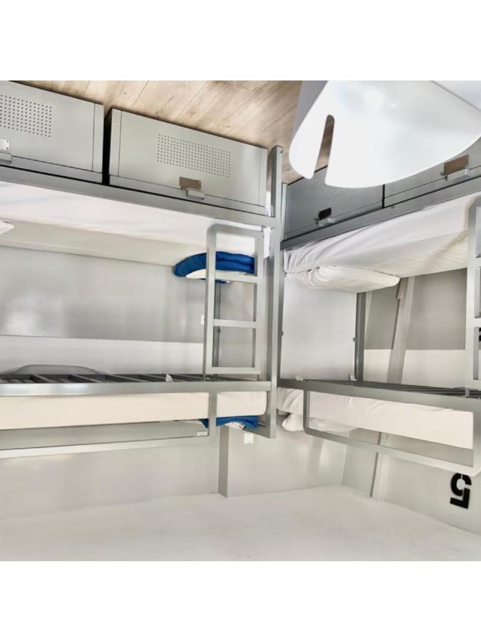 The White Tulip Hostel Amsterdam Bagian luar foto